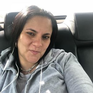 Meet your Posher, Lina